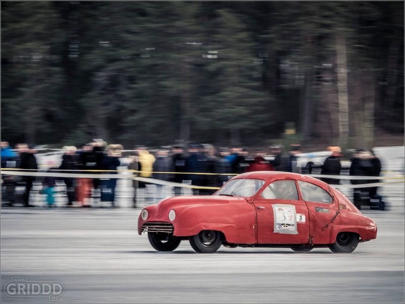 Illustration for article titled Every Vehicle Is Crazier Than The Last At Sweden's Wackiest Ice Race